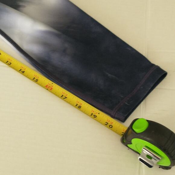 Athleta Elation 7/8 Tight Legging Wmn's Sz S Gray White Tie Dye Athletic pants - Picture 13 of 13